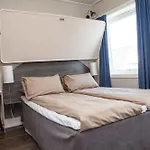 Hotell Sjoglott 3*